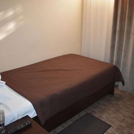 Garni Hotel Lion Jagodina Exterior foto