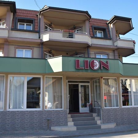 Garni Hotel Lion Jagodina Exterior foto