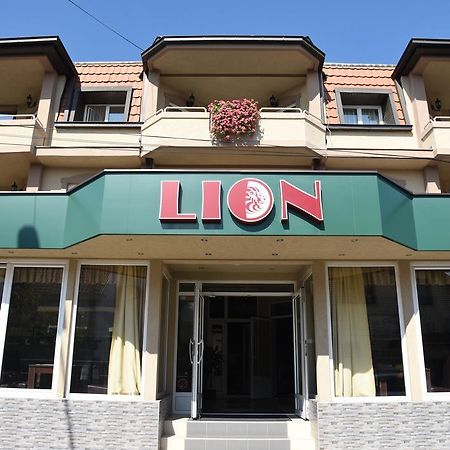 Garni Hotel Lion Jagodina Exterior foto