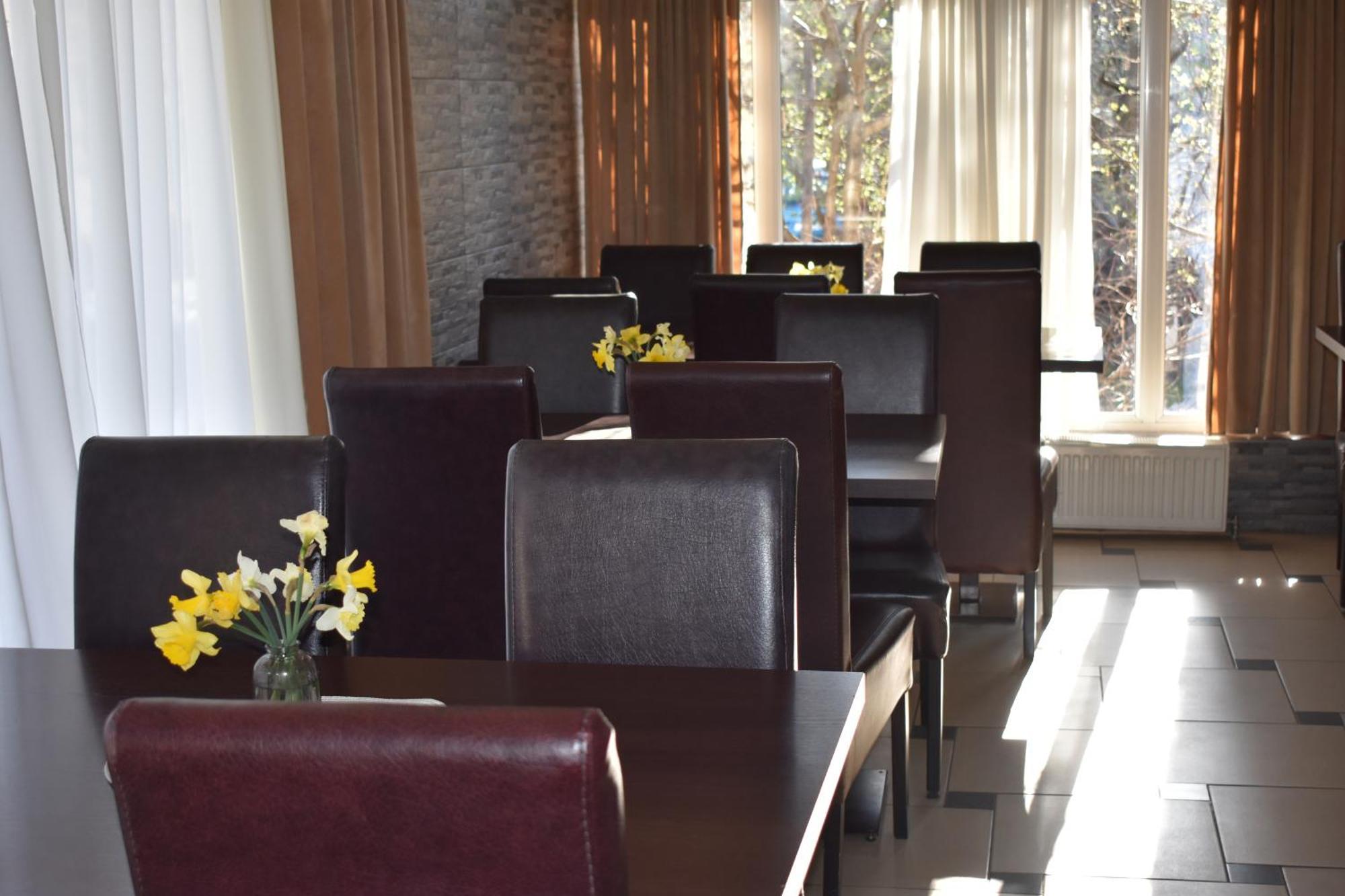 Garni Hotel Lion Jagodina Exterior foto