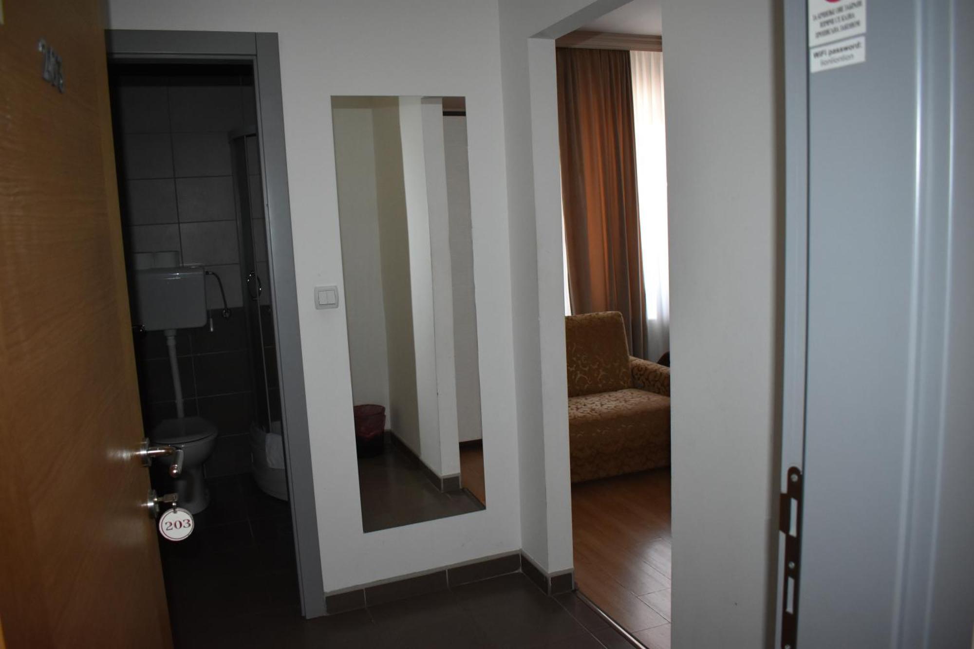 Garni Hotel Lion Jagodina Exterior foto