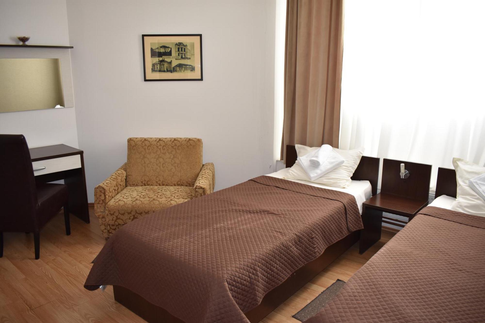 Garni Hotel Lion Jagodina Exterior foto