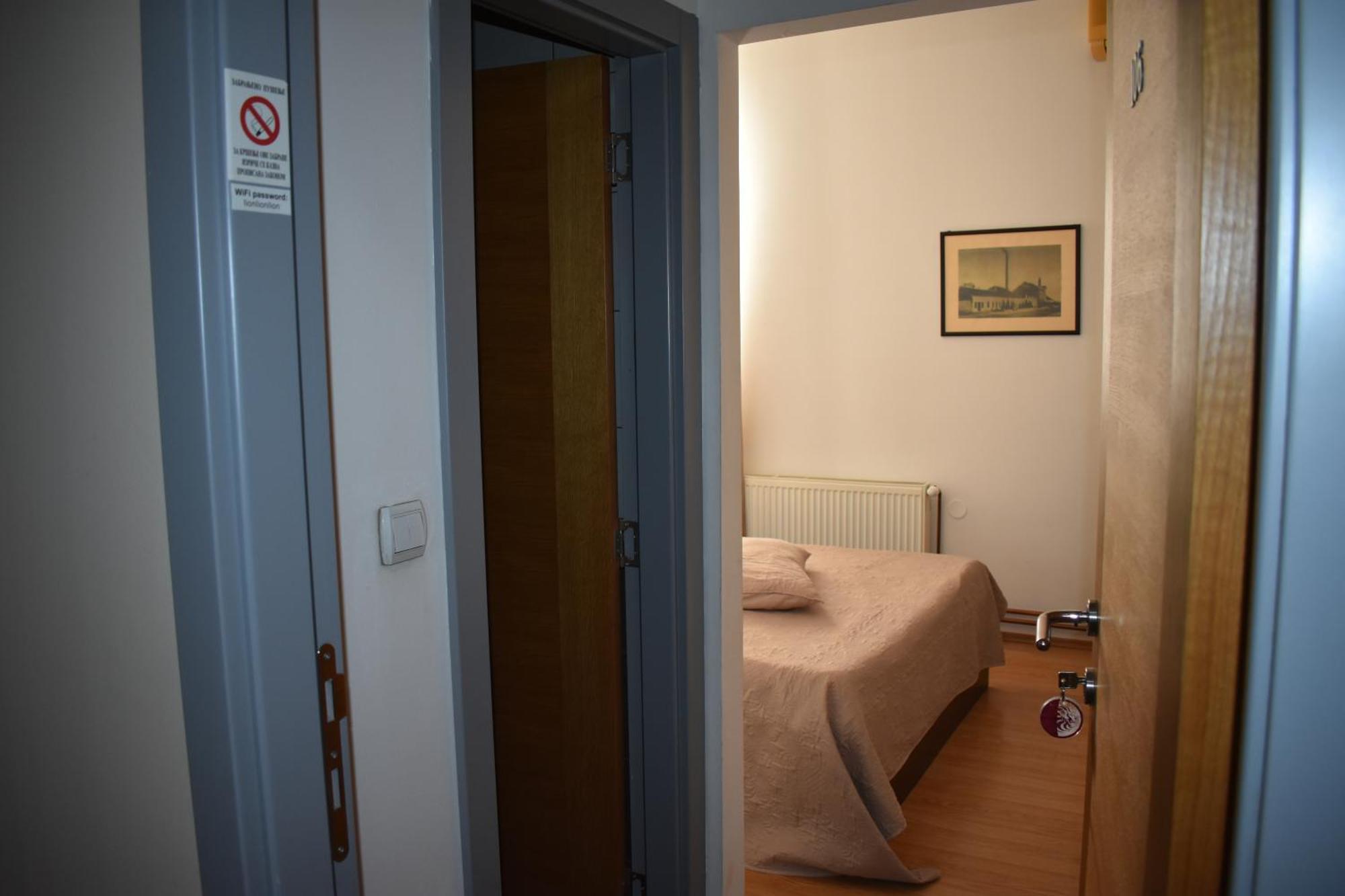 Garni Hotel Lion Jagodina Exterior foto